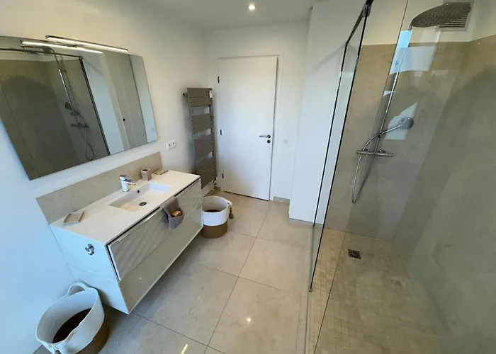 La Roseraie - Standing 4 Prs - Piscine - Parking Appartamento