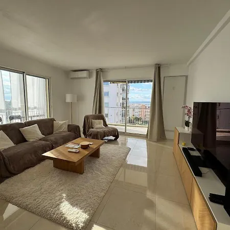 Apartment La Roseraie - Standing 4 Prs - Piscine - Parking