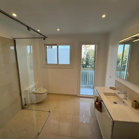 Apartmán La Roseraie - Standing 4 Prs - Piscine - Parking