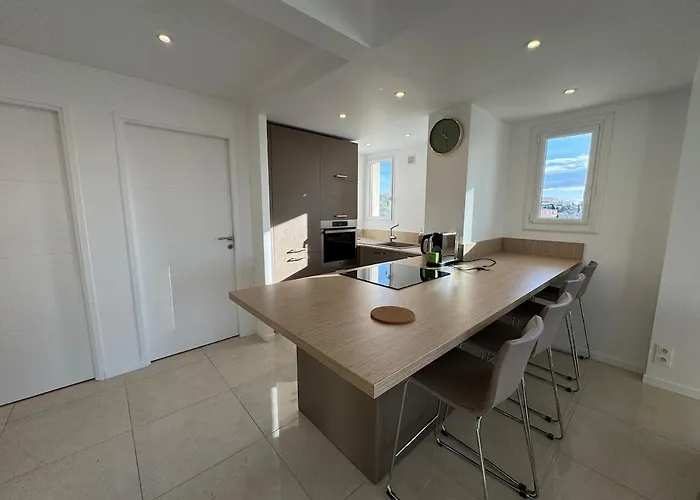 La Roseraie - Standing 4 Prs - Piscine - Parking Apartment Antibes